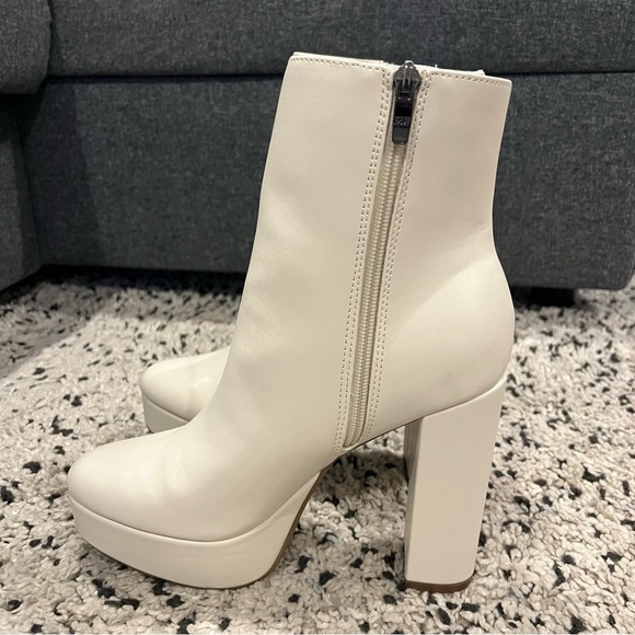 ❌SOLD❌ Marc Fisher Rublia White Platform Booties NWOT - Picture 6 of 10